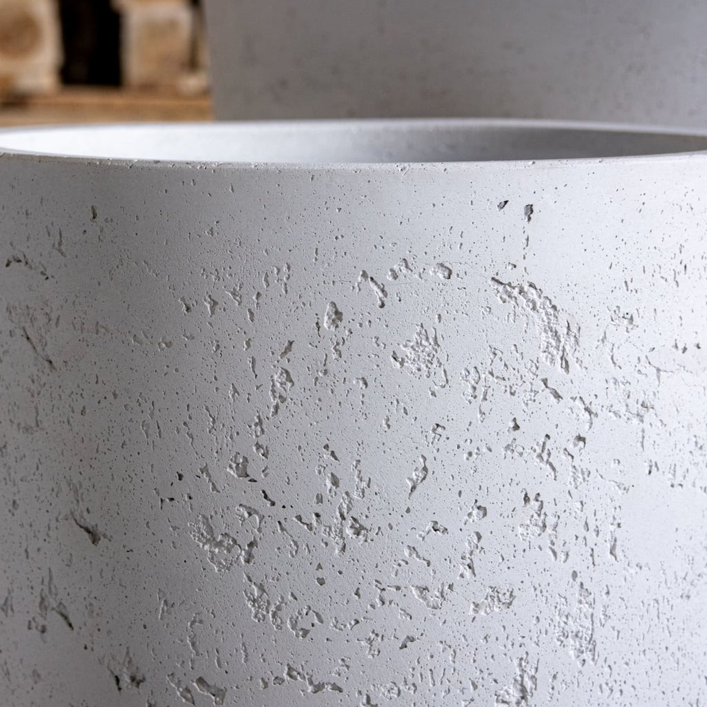 Vessara | White Mist – 62cm Extra Large Tall Concrete Planter – 31L Vase-Style Plant Pot-4